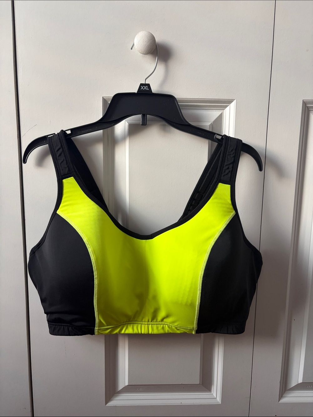 Livi Active High-Impact Women's Sports Bra - Neon Yellow/Black Size 46DD